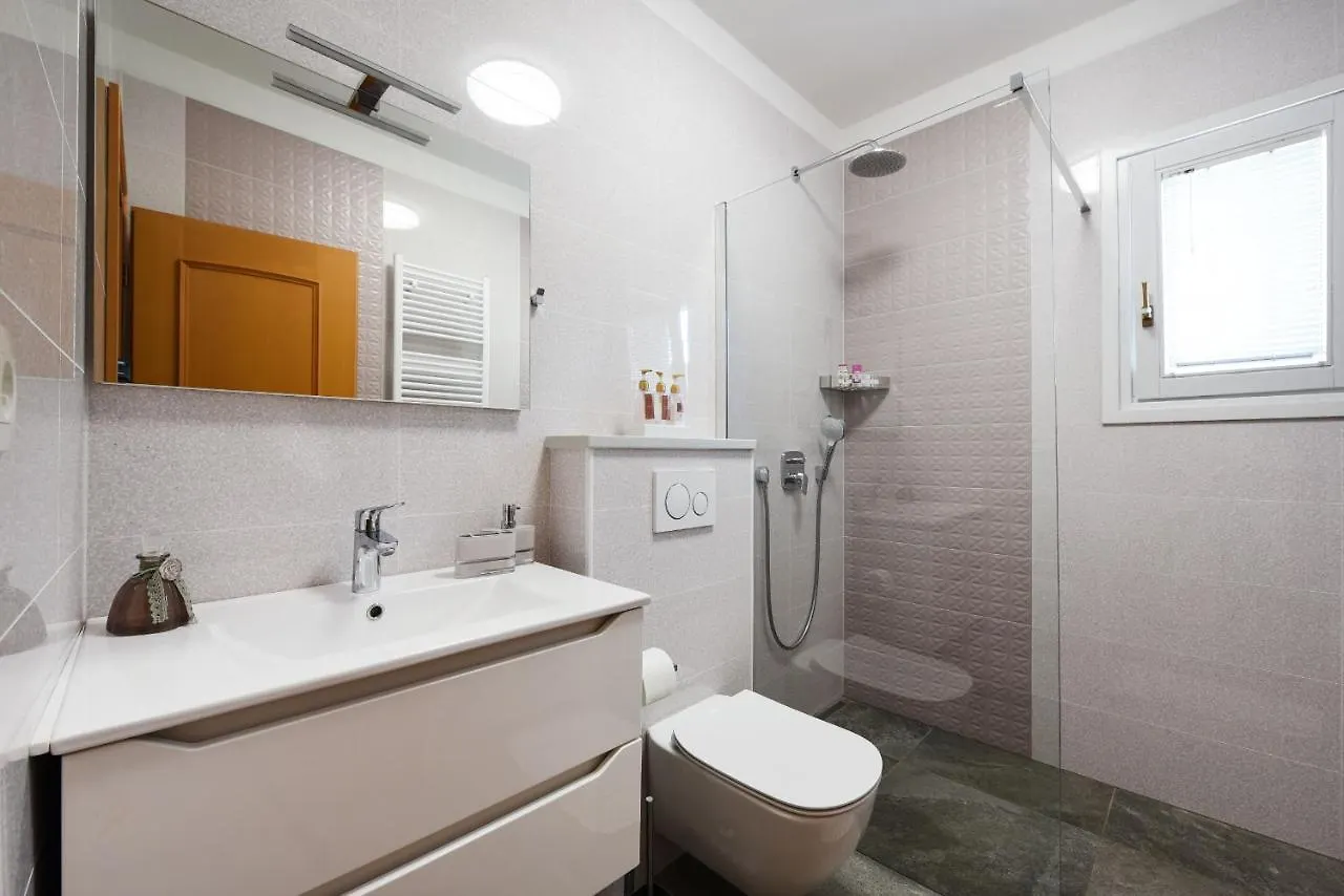 Villa Antea Zadarvillas 0*, Zadar